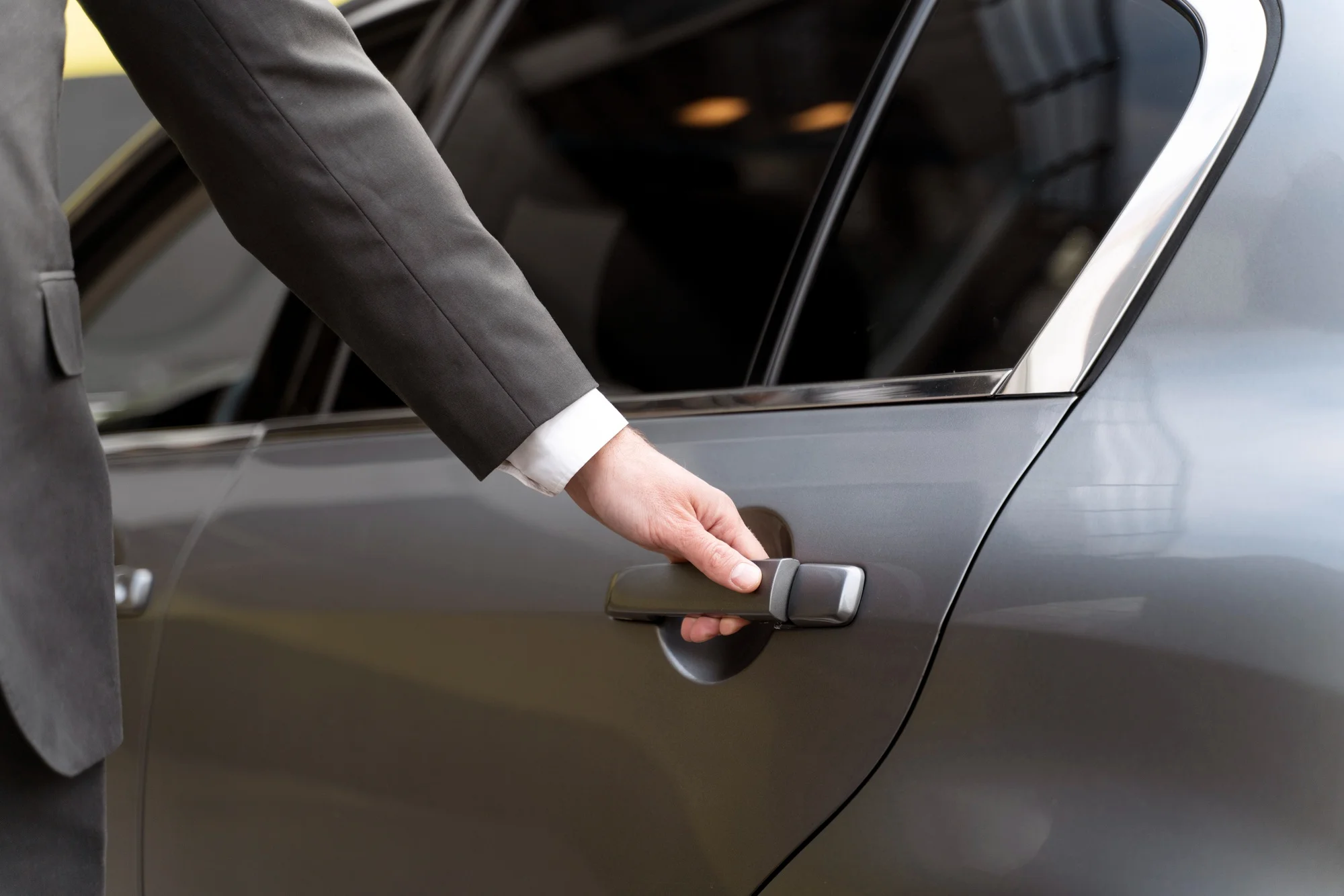 Luxury Chauffeur Service London -  Hire Professional Chauffeurs